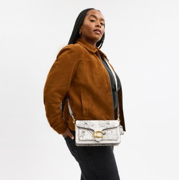 New Coach X Peanuts Tabby Shoulder Bag 26 With Newspaper Print - Picture 13 of 14